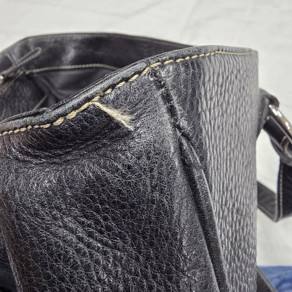 Roots Black Leather Tote Bag - Picture 7 of 11